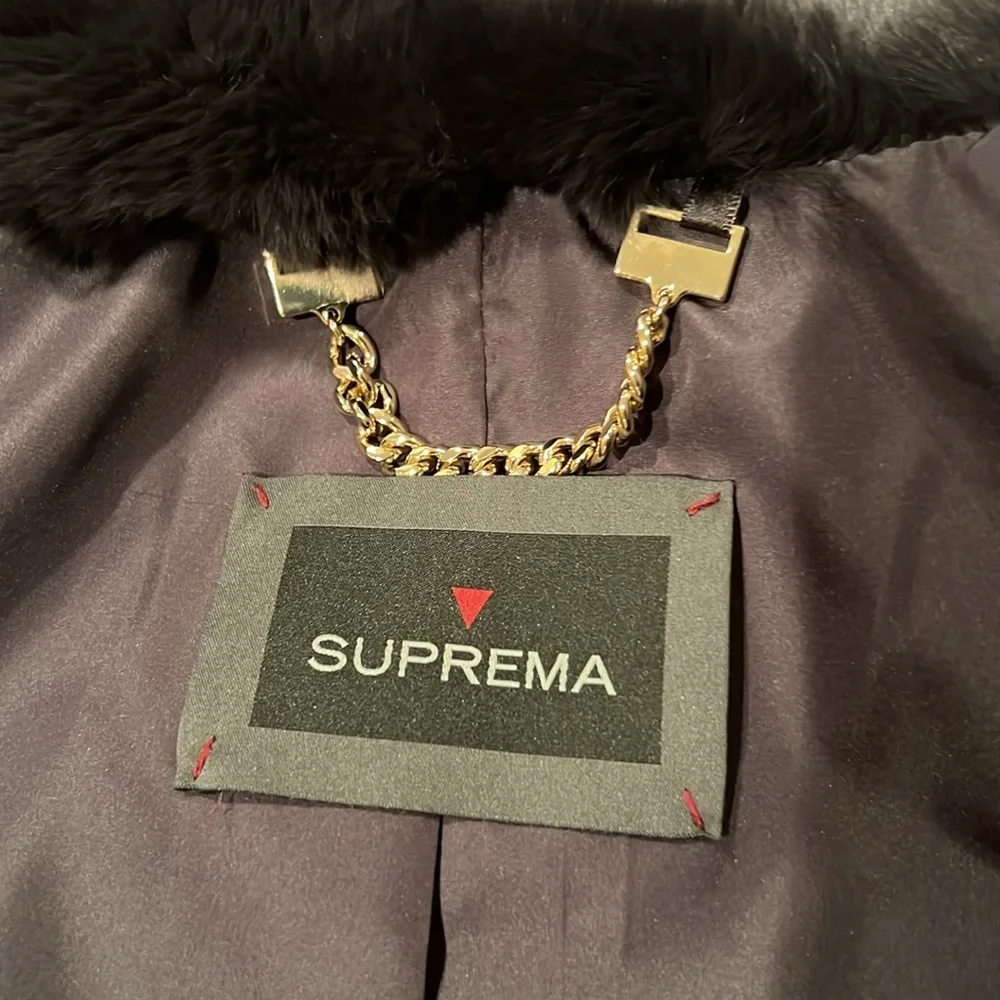 Suprema | NEW Fur Coat Size 40 ♥️Price Firm♥️ - Picture 8 of 10